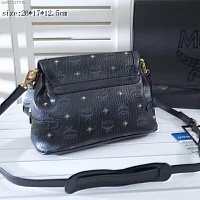 $85.00 USD Michael Kors Leather Messenger Bags #282521