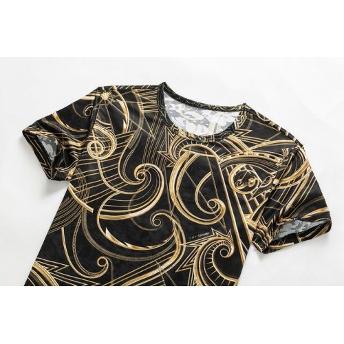 Replica Versace T-Shirts Short Sleeved For Men #320089 $32.00 USD for Wholesale