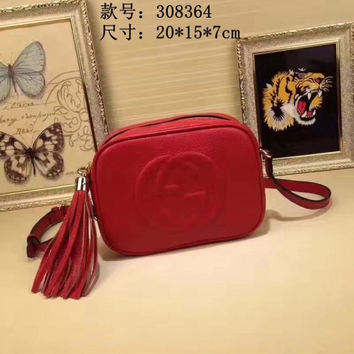 Gucci AAA Quality Messenger Bags #327890