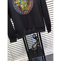 $72.00 USD Versace Tracksuits Long Sleeved For Men #355968