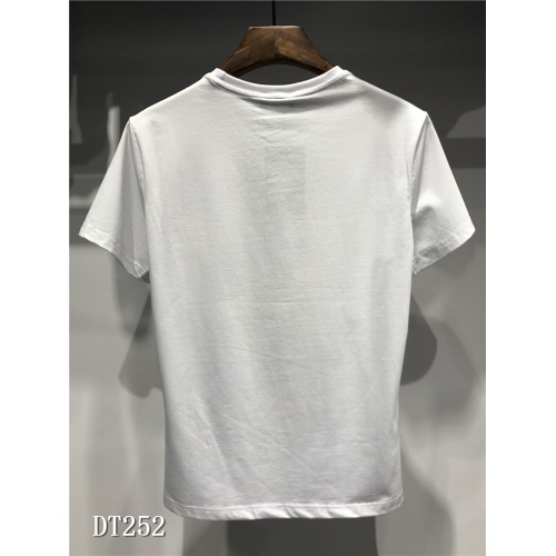 Replica Dsquared T-Shirts Short Sleeved For Men #358164 $24.50 USD for Wholesale