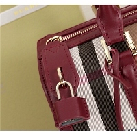 $92.50 USD Burberry AAA Quality Handbags #360648