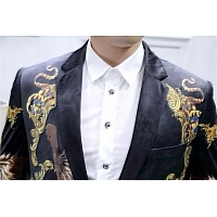 $105.00 USD Versace Suits Long Sleeved For Men #428734