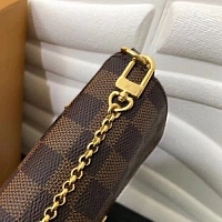 $58.00 USD Louis Vuitton AAA Quality Messenger Bags #435176