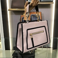 $255.00 USD Fendi AAA Quality Handbags #438302