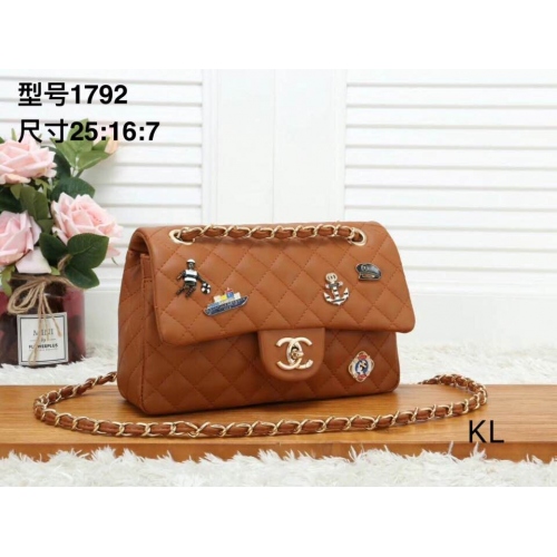 Chanel Fashion Messenger Bags #444674 $31.30 USD, Wholesale Replica Chanel Messenger Bags