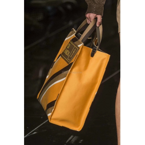 Replica Fendi AAA Quality Handbags #447603 $151.00 USD for Wholesale