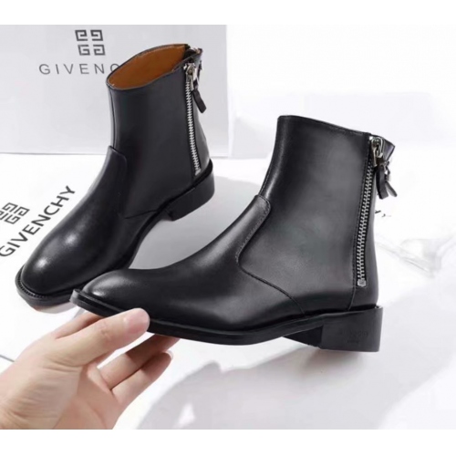 Fendi Boots For Women #448985 $97.00 USD, Wholesale Replica Fendi Fashion Boots
