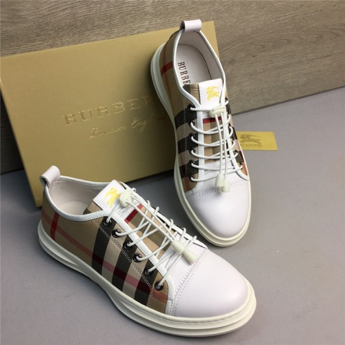 Replica Burberry Casual Shoes For Men #468654 $75.00 USD for Wholesale