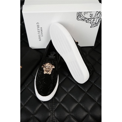 Replica Versace Casual Shoes For Men #471812 $72.00 USD for Wholesale