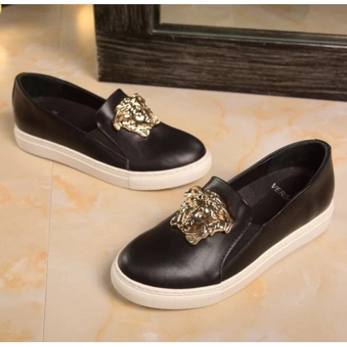 Versace Casual Shoes For Men #480924 $75.00 USD, Wholesale Replica Versace Flat Shoes
