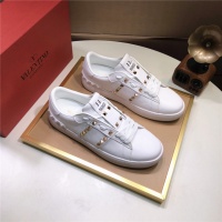 $80.00 USD Valentino Casual Shoes For Men #486436