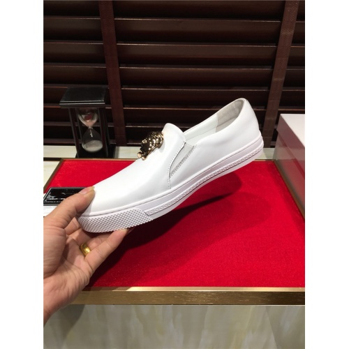 Replica Versace Casual Shoes For Men #487935 $78.00 USD for Wholesale