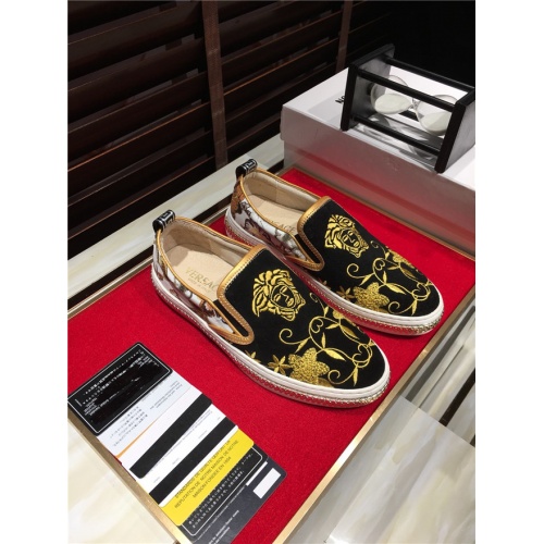 Replica Versace Casual Shoes For Men #487937 $78.00 USD for Wholesale