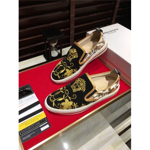 Replica Versace Casual Shoes For Men #487937 $78.00 USD for Wholesale
