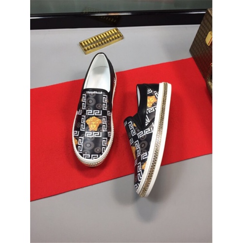 Replica Versace Casual Shoes For Men #487939 $69.00 USD for Wholesale