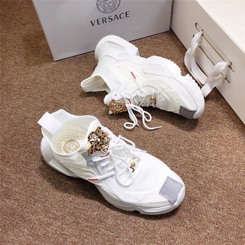 Versace Casual Shoes For Men #505624 $80.00 USD, Wholesale Replica Versace Flat Shoes