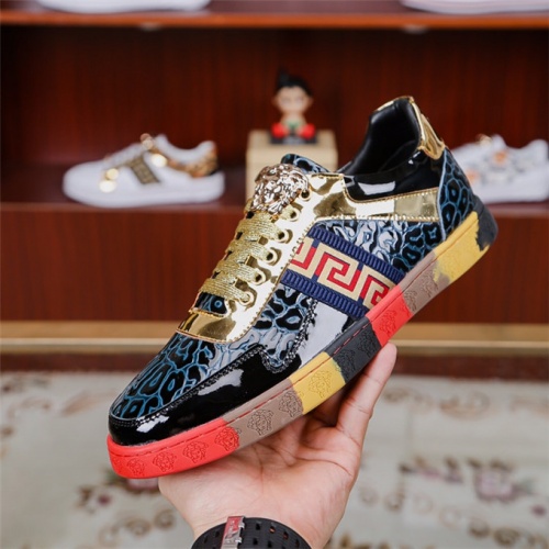 Replica Versace Casual Shoes For Men #509924 $76.00 USD for Wholesale