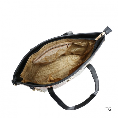 Replica Carolina Herrera Fashion Handbags #511821 $29.00 USD for Wholesale