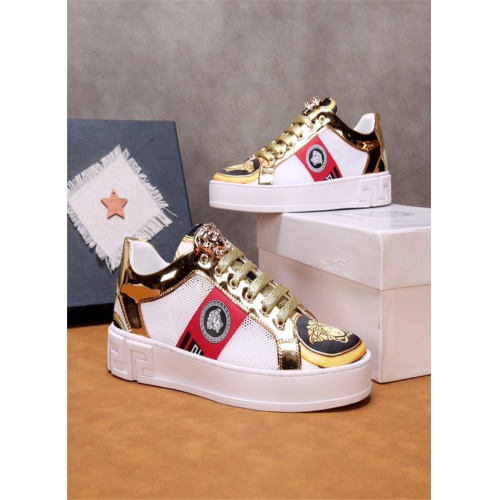 Replica Versace Casual Shoes For Men #513299 $72.00 USD for Wholesale