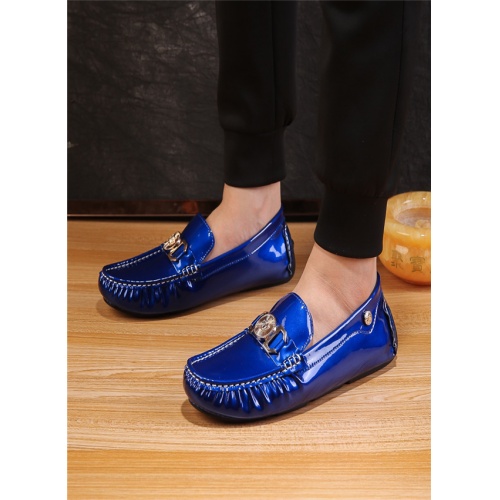 Replica Versace Casual Shoes For Men #513300 $68.00 USD for Wholesale