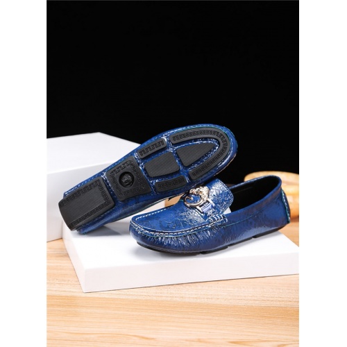 Replica Versace Casual Shoes For Men #513302 $76.00 USD for Wholesale