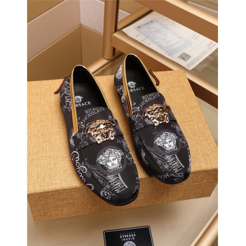 Replica Versace Casual Shoes For Men #515724 $72.00 USD for Wholesale