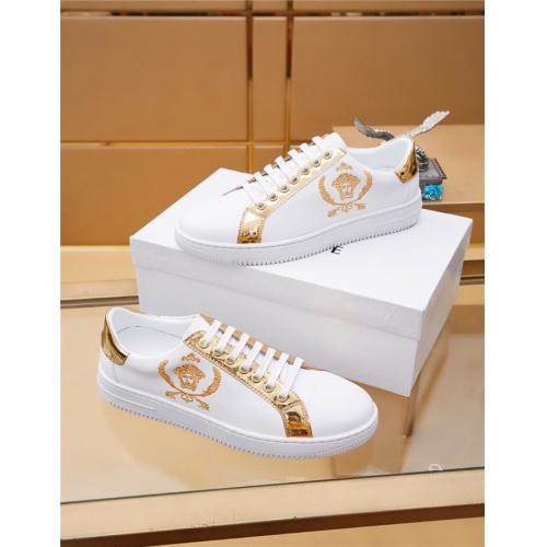 Replica Versace Casual Shoes For Men #516854 $72.00 USD for Wholesale
