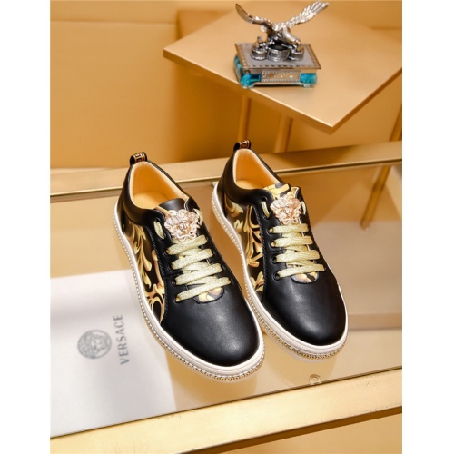 Replica Versace Casual Shoes For Men #516856 $76.00 USD for Wholesale