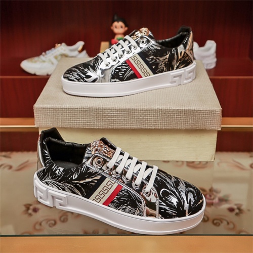 Replica Versace Casual Shoes For Men #517146 $76.00 USD for Wholesale