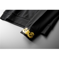$85.00 USD Versace Tracksuits Long Sleeved For Men #515652