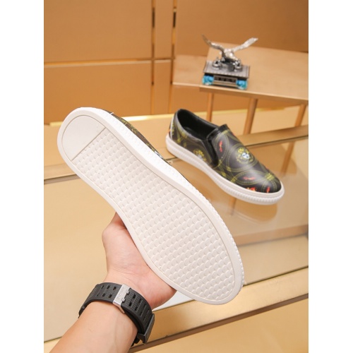 Replica Versace Casual Shoes For Men #522764 $76.00 USD for Wholesale