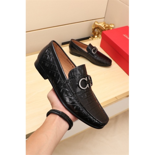 Replica Ferragamo Leather Shoes For Men #524117 $76.00 USD for Wholesale