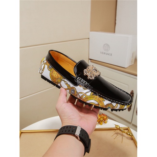 Replica Versace Casual Shoes For Men #526545 $72.00 USD for Wholesale