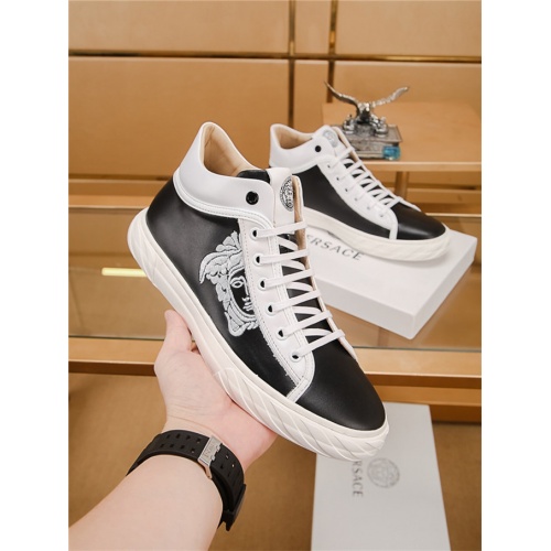 Replica Versace Casual Shoes For Men #531436 $82.00 USD for Wholesale