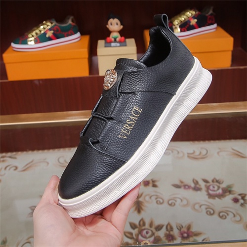 Replica Versace Casual Shoes For Men #536105 $76.00 USD for Wholesale