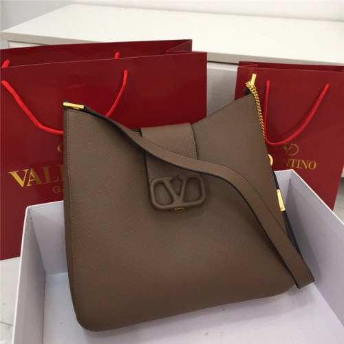Valentino AAA Quality Messenger Bags #536181 $125.00 USD, Wholesale Replica Valentino AAA Quality Messenger Bags