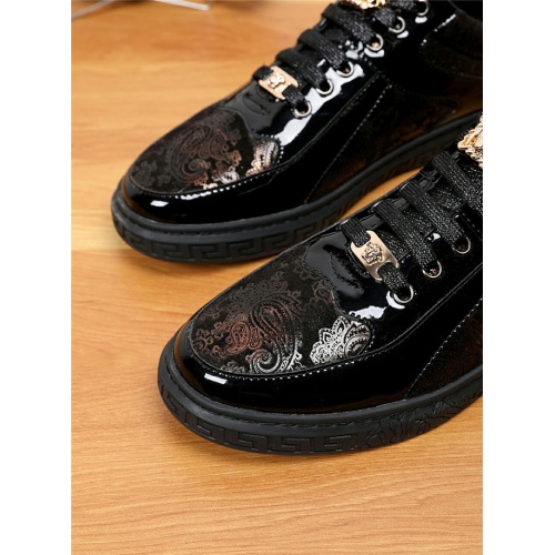 Replica Versace Casual Shoes For Men #538358 $72.00 USD for Wholesale
