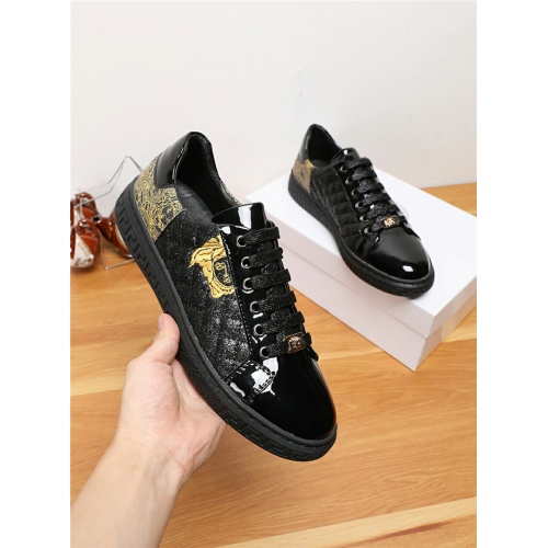 Replica Versace Casual Shoes For Men #538361 $72.00 USD for Wholesale