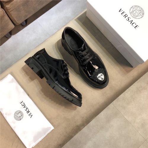 Versace Casual Shoes For Men #538385 $82.00 USD, Wholesale Replica Versace Flat Shoes