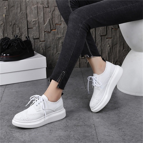 Replica Alexander McQueen Casual Shoes For Women #538989 $85.00 USD for Wholesale