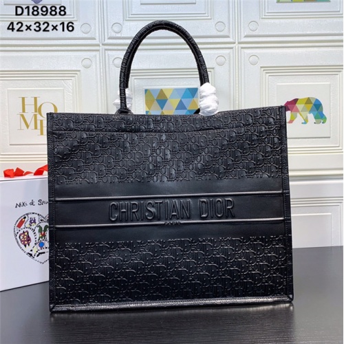 Christian Dior AAA Handbags #540562