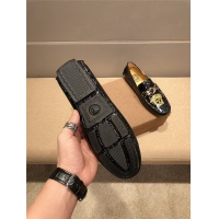 $72.00 USD Versace Casual Shoes For Men #538352