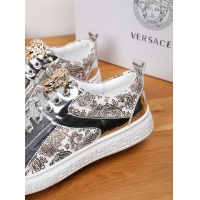 $72.00 USD Versace Casual Shoes For Men #538356