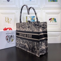 $72.00 USD Christian Dior AAA Handbags #540553