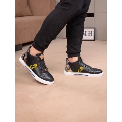 Replica Versace Casual Shoes For Men #545642 $82.00 USD for Wholesale