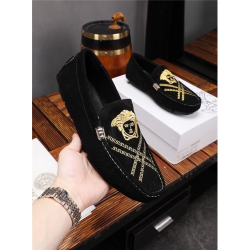 Replica Versace Casual Shoes For Men #549245 $72.00 USD for Wholesale
