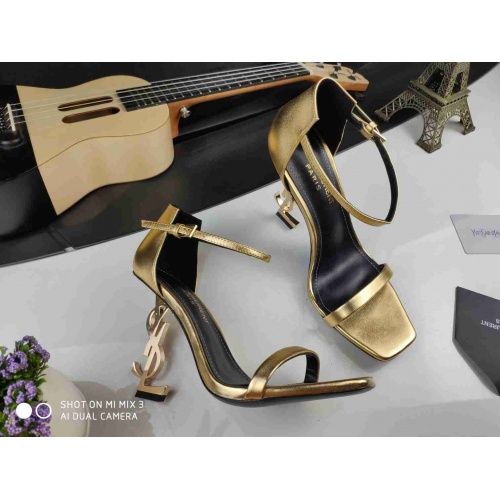 Yves Saint Laurent YSL Sandal For Women #549667