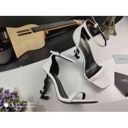 Yves Saint Laurent YSL Sandal For Women #549670