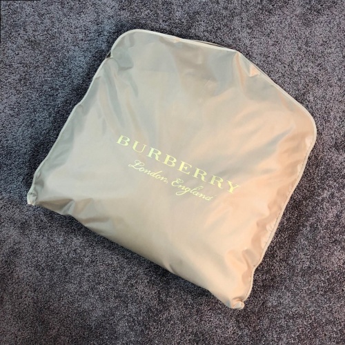 Replica Burberry Windbreaker Jackets Long Sleeved For Women #549768 $163.00 USD for Wholesale